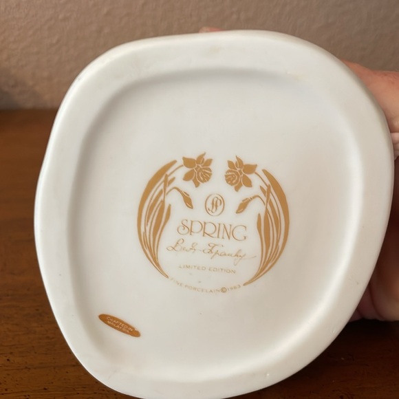 Vintage Laszlo Ispanky Figurine SPRING Lady Girl Four Seasons Porcelain Fairy - Picture 4 of 8